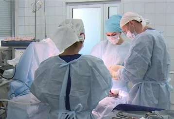 Фото: В Кемерове хирурги освоили малотравматичный способ лечения пупочной грыжи 1
