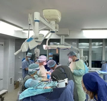 Фото: В Кемерове медики провели сложную операцию по пересадке печени 1