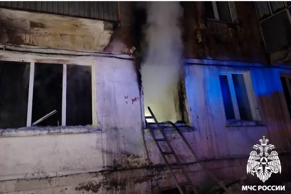 В Кузбассе на пожаре погиб человек, ещё 1 получил травмы