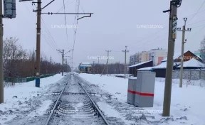 80-летняя женщина погибла под колёсами грузового поезда в Кузбассе