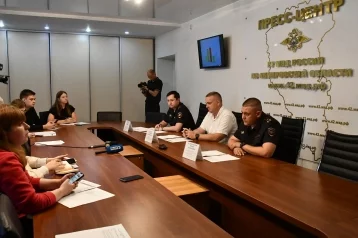 Фото: С помощью жителей: в Кузбассе полицейские изъяли 70 кг наркотиков с начала года 1