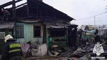 Фото: МЧС: в Кузбассе в сгоревшем жилом доме погиб мужчина 2