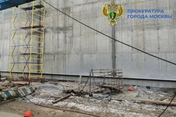 Фото: В Зеленограде при падении с высоты пострадали двое рабочих 1