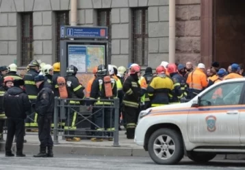 Фото: МЧС: спасательные работы в петербургском метро завершены, режим «ЧС» сохраняется 1