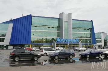 Фото: Посетителей торгового центра «Лапландия» эвакуировали в Кемерове 1