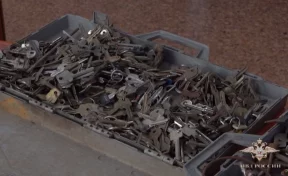 Вор-«коллекционер» открывал замки кузбассовцев 1000 ключей и отмычек