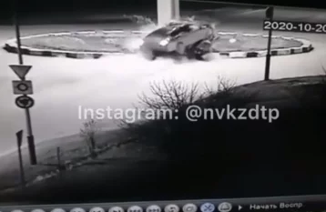 Фото: В Кузбассе момент смертельного ДТП попал на видео 1