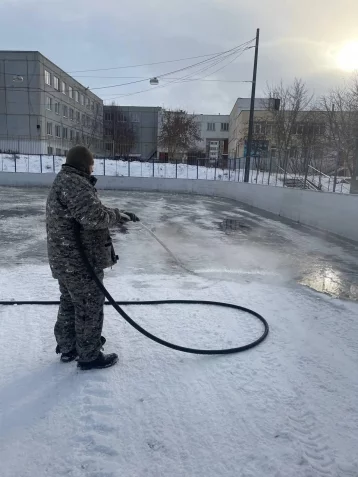 Фото: Стало известно, когда начнут заливать каток на площади Советов и набережной Томи в Кемерове 1