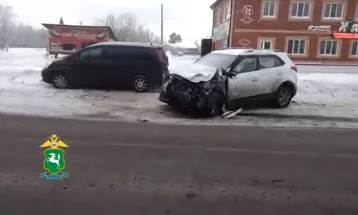 Фото: На трассе Томск-Мариинск произошло массовое ДТП, есть пострадавшие 1