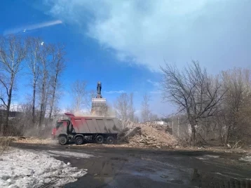 Фото: Мэр Новокузнецка рассказал, какой дом снесли и за какой примутся следом 1
