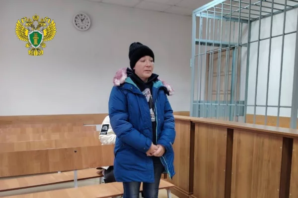 В Свердловской области вынесли приговор женщине, посадившей сына на цепь