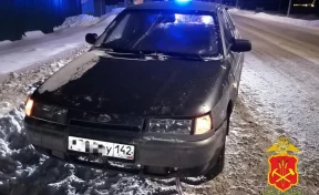 В Кузбассе на трассе буксировочным тросом насмерть сбили пешехода: водитель в колонии