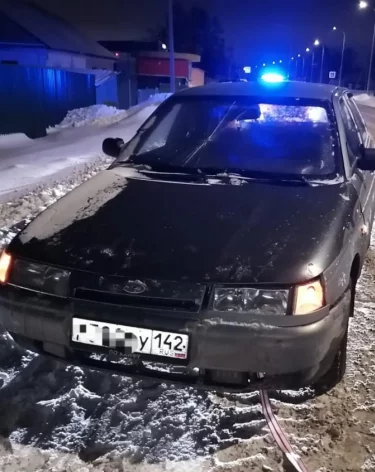 В Кузбассе на трассе буксировочным тросом насмерть сбили пешехода: водитель в колонии