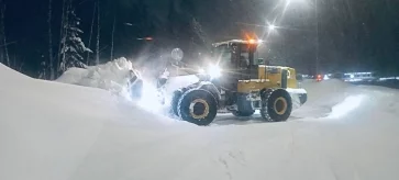 Фото: Кузбасские власти пообещали расчистить дороги в Шерегеше 2