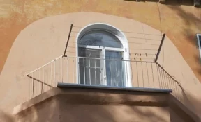 В Кузбассе за лето нашли более 400 нарушений при поверке балконов