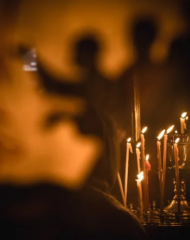 В Саратове священники будут отговаривать женщин от абортов, клириков закрепили за поликлиниками