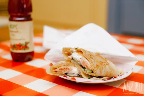 Почти 80% кемеровчан рассказали, что в их семье пекут блины на Масленицу