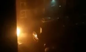 Появилось видео с места пожара в автомобиле Lexus на ФПК в Кемерове
