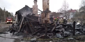Фото: В Выборге при пожаре в жилом доме погибла семья с шестью детьми 1