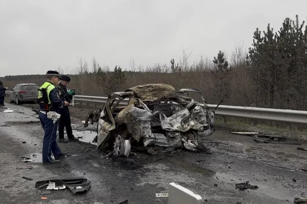 В Свердловской области четверо детей погибли в загоревшейся при ДТП легковушке