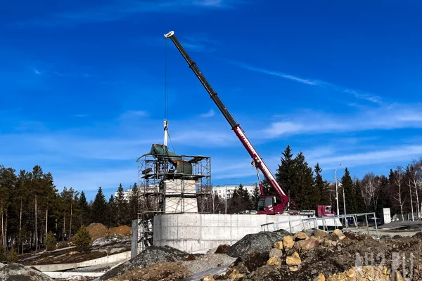 В Кемерове приступили к установке 19-метрового памятника Александру Невскому