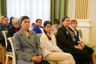 Фото: Губернатор Кузбасса вручил награды самым главным женщинам в мире 1