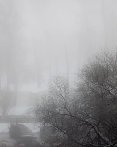 Густой дым из законсервированной шахты напугал жителей Новокузнецка