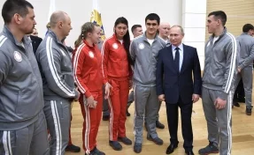 Путин извинился перед российскими олимпийцами