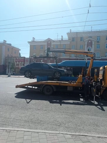 Фото: В Кемерове эвакуировали припаркованные на Советском проспекте машины 1