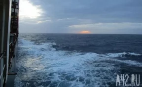 В Чёрном море около Геленджика танкер наехал на сухогруз