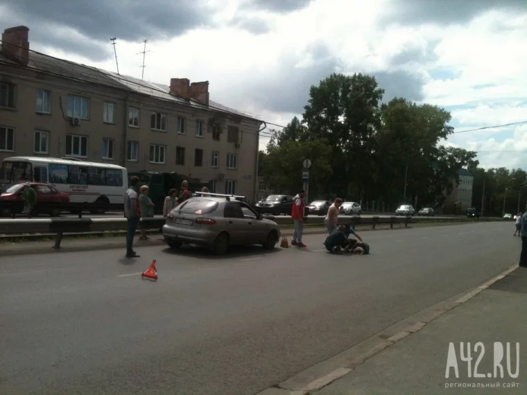 Фото: На Радуге в Кемерове сбили девушку 2