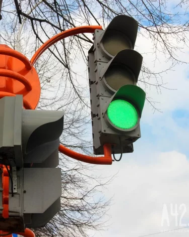 В Кемерове на 7 часов отключат светофоры у Кузбасского моста