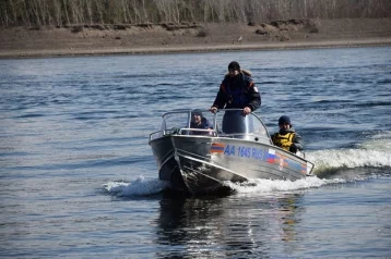 Фото: В Красноярске во время заплыва по Енисею пропал мужчина 1