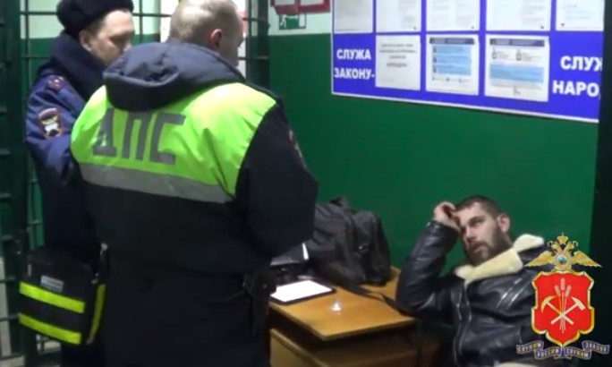 В Прокопьевске пьяный водитель получил от ГИБДД 7 протоколов после долгой погони