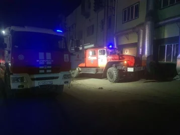 Фото: В Кемерове загорелся производственный цех на площади в 200 квадратных метров 1