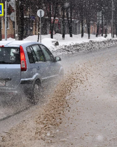 В Новокузнецке проспект Курако затопило кипятком