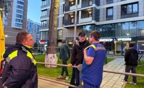 В Красногорске жильцов пострадавшей от БПЛА квартиры разместили в гостинице