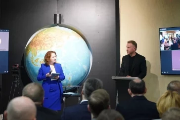 Фото: Губернатор Кузбасса обсудил с председателем ВЭБ.РФ будущее угольной отрасли 2