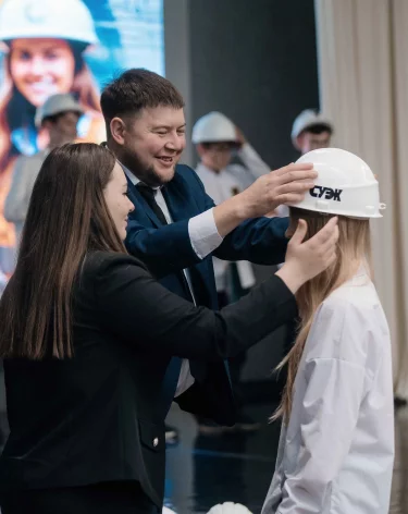 Учеников Профклассов Фонда Мельниченко посвятили в горняки