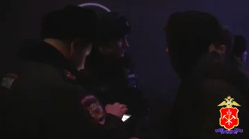 Фото: Восемь хулиганов и мигрант были привлечены в ходе полицейского рейда по клубам Новокузнецка  1