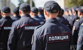В Санкт-Петербурге после рейда в военкоматы доставили более 100 мигрантов с российским гражданством