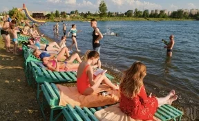 Врачи рассказали, какие болезни можно подхватить на пляже