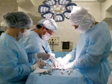 Фото: В Кемерове хирурги удалили женщине 17-килограммовую опухоль 1