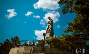 Бронзовый Кемерово: историк Владимир Сухацкий о памятниках