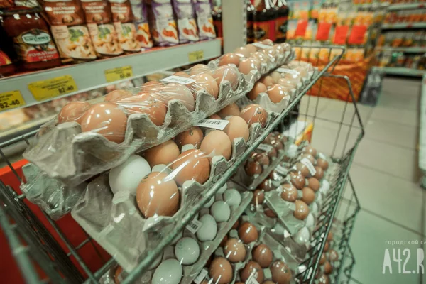 51 рубль за десяток: яйцо в Кузбассе ставит рекорды дешевизны. Почему это плохо