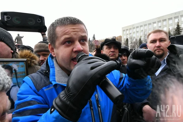 Фото: «Я не буду молчать»: репортаж с митинга на площади Советов 5
