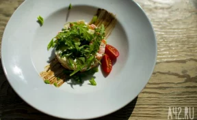 Назван самый дорогой традиционный салат на Новый год