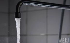 Водопроводную воду в кузбасском городе признали непригодной для питья