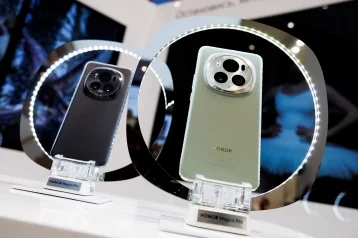 Фото: МТС открыла кузбассовцам предзаказ на флагманский смартфон HONOR Magic6 Pro 1