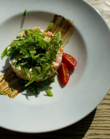 Назван самый дорогой традиционный салат на Новый год